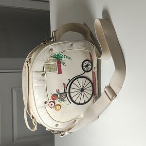 Vendula Bag with strap